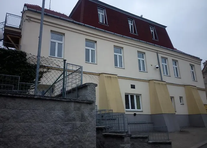 Havranuv Dum Auberge de jeunesse